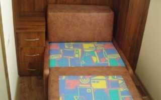 Мягкий диванчик на балконе своими руками