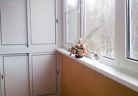пластиковый шкаф-купе
