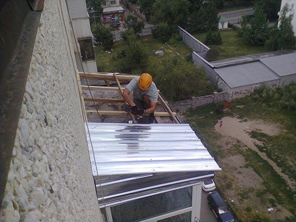 монтаж козырька
