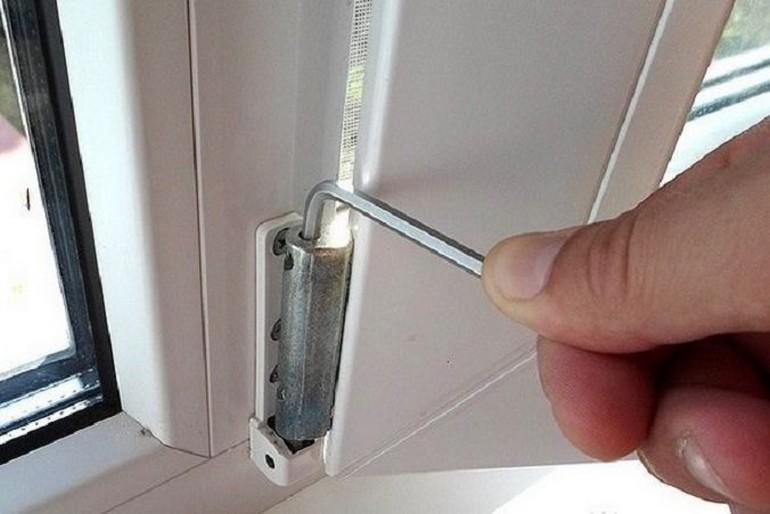 почему дует из пластиковых окон