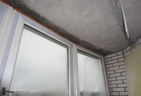 конденсат на окнах