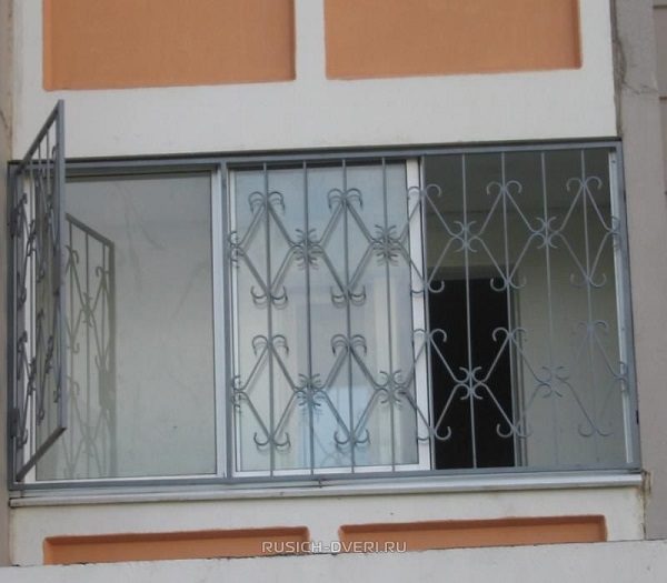 распашные решетки на балкон