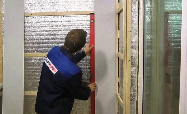 фото: Монтаж пластиковых панелей