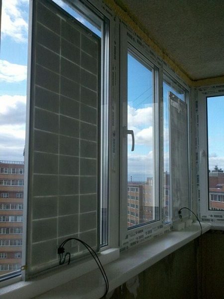 установка солнечной панели на лоджии