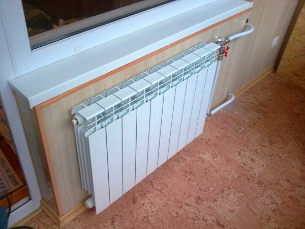 Получение разрешения и инструкция по установке батареи на балконе или лоджии